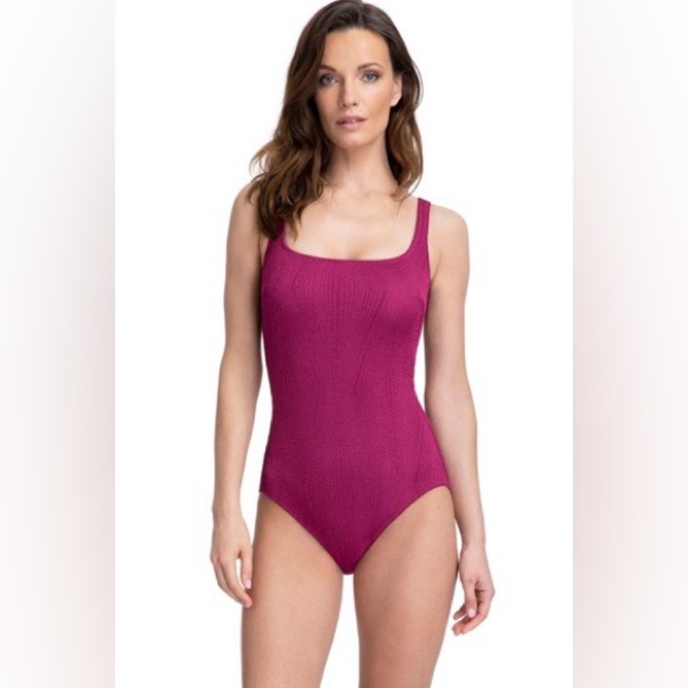 GOTTEX Womens 8 Essentials Cosmos Cherry Square Neck One Piece Textured Swimsuit